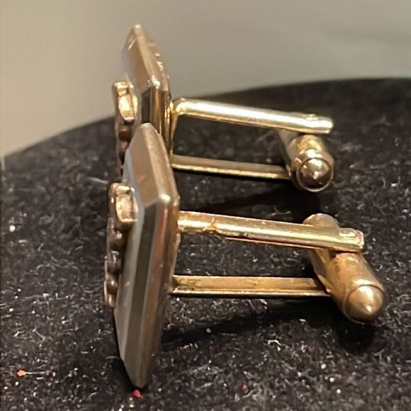Vintage-1950s-1” square gold/silver tone Caduceus medical bullet back cuff links - Picture 9 of 14